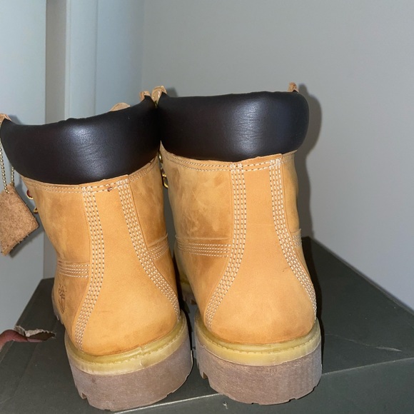 Timberlands - Picture 2 of 6